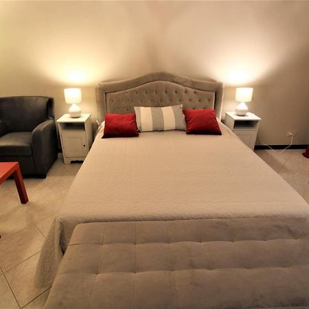 Central And Spacious Apartment Венеция Екстериор снимка