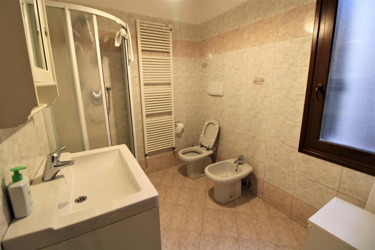 Central And Spacious Apartment Венеция Екстериор снимка